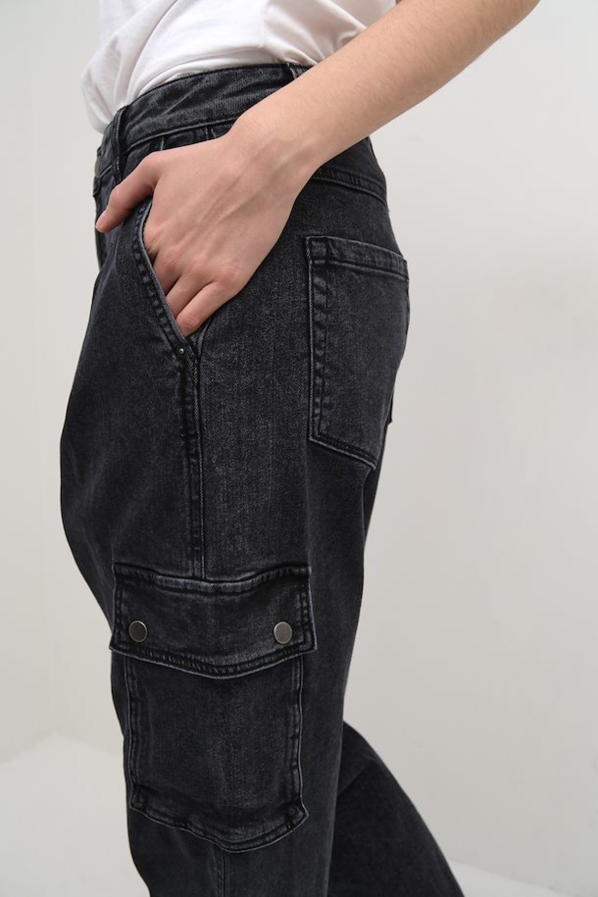 CARGO JEANS - DARK GREY