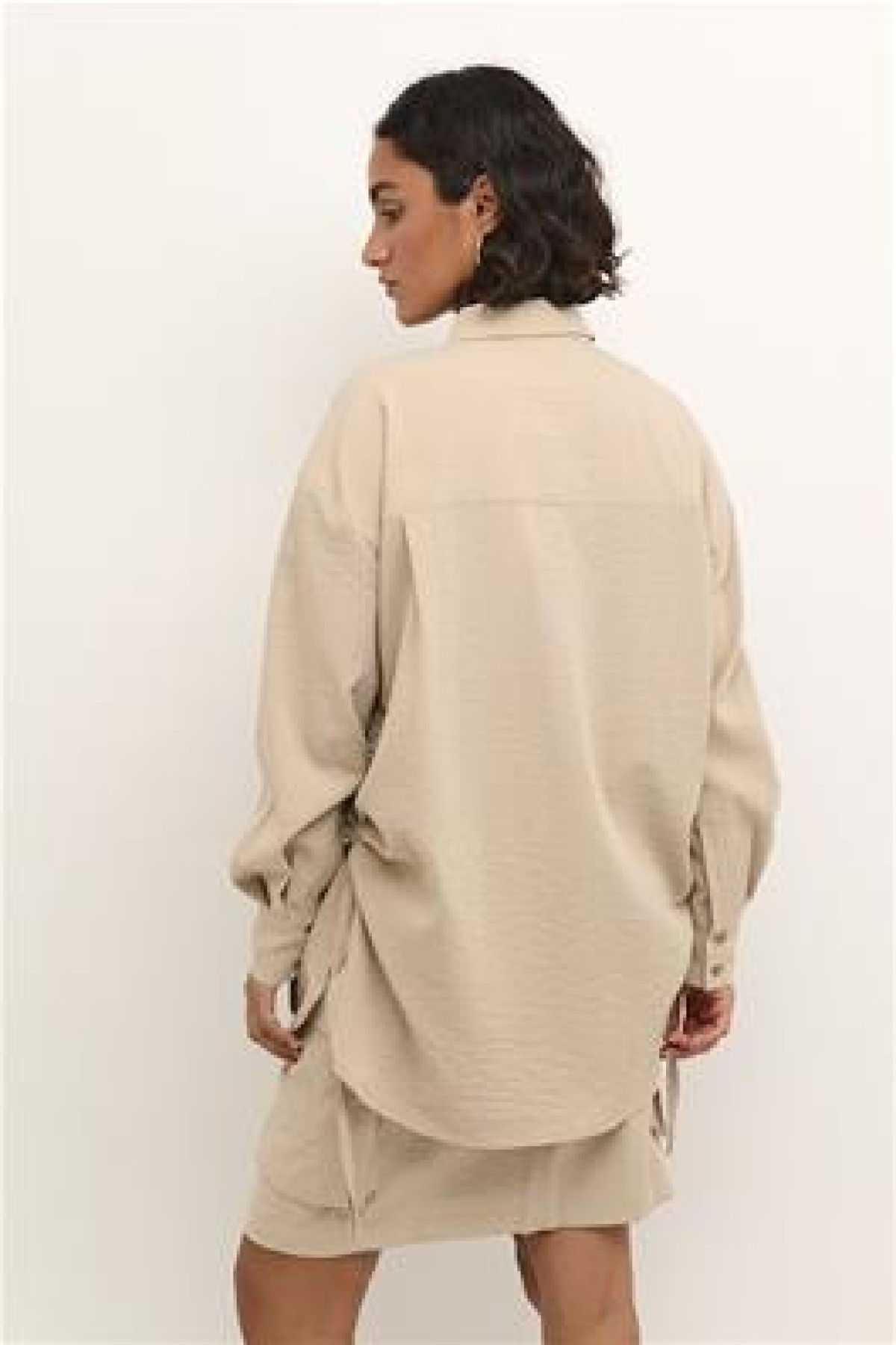 LOOSE FIT LONG SHIRT