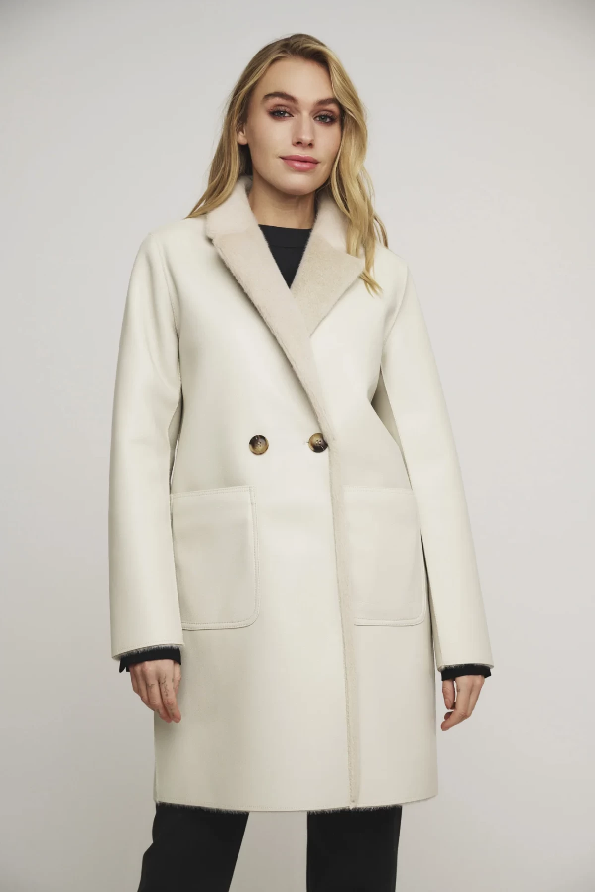 REVERSIBLE  COAT  THREE COLORS WHITE, BEIGE AND BLACK