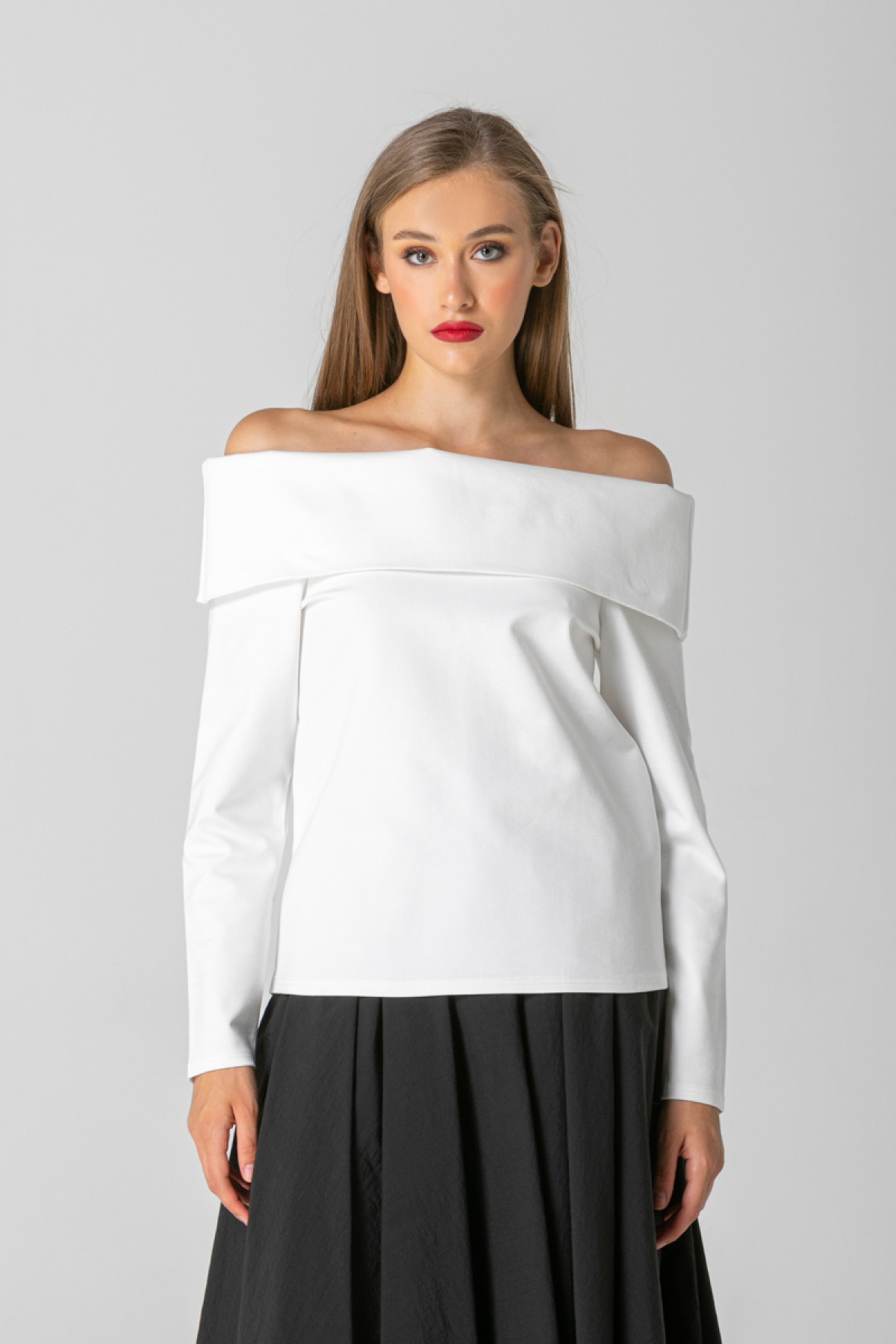 OFF SHOULDER TOP - TWO COLORS WHITE AND BLACK