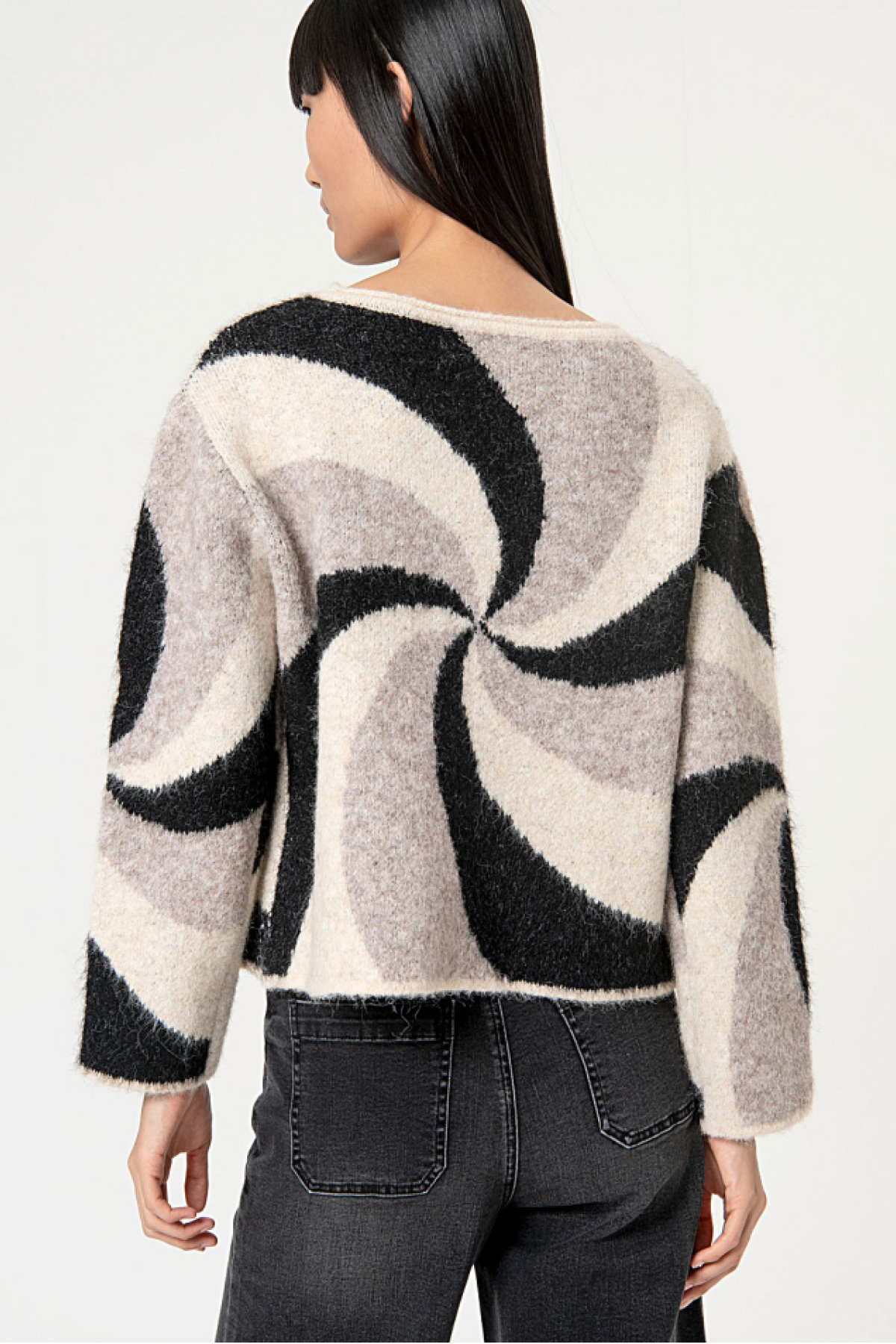 JACQUARD SWEATER WITH ROUND