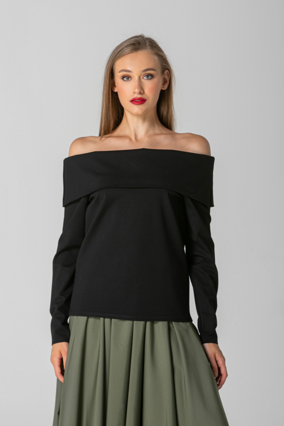 OFF SHOULDER TOP - TWO COLORS WHITE AND BLACK