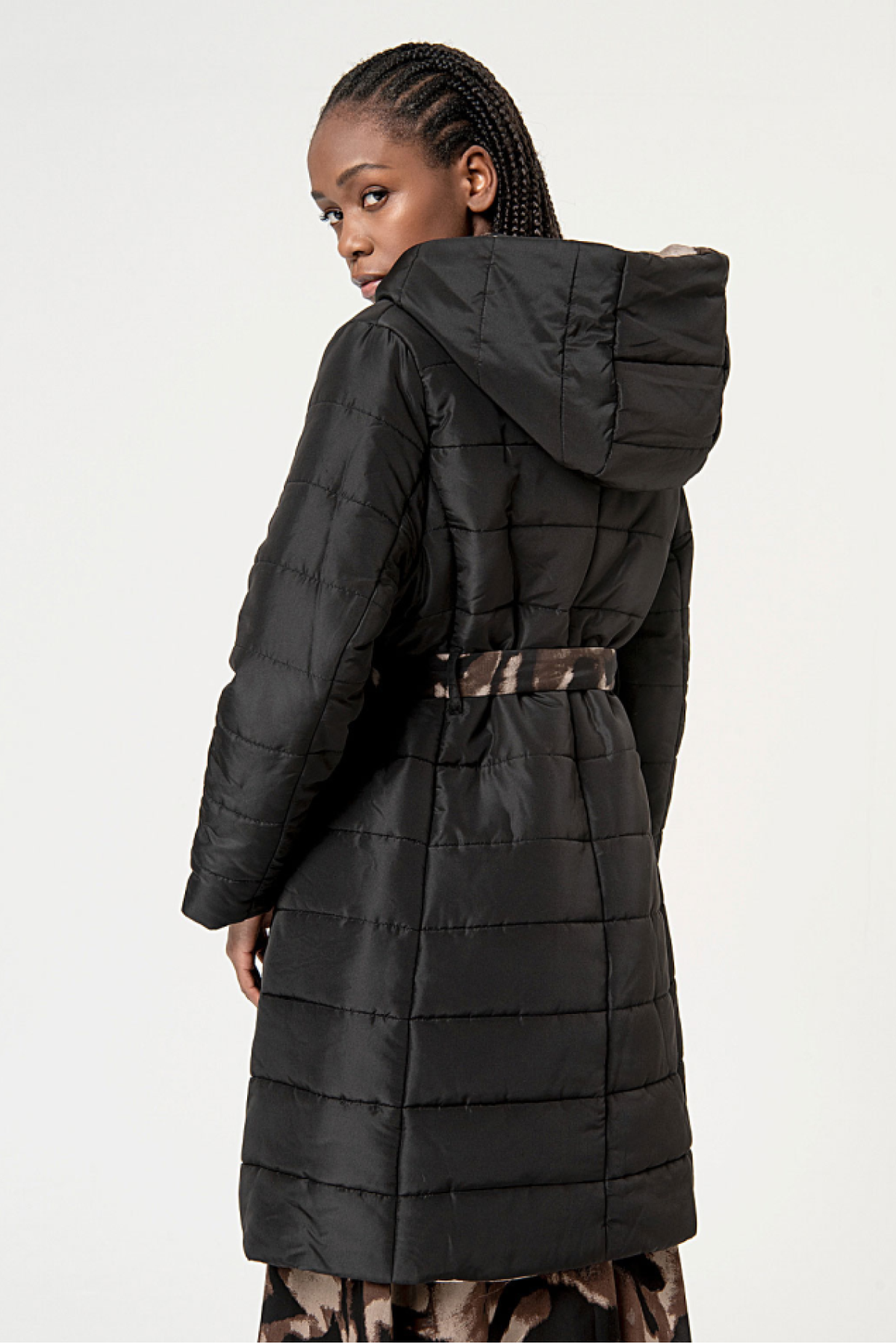 REVERSIBLE COAT  WITH INTEGRATED HOOD AND BELT