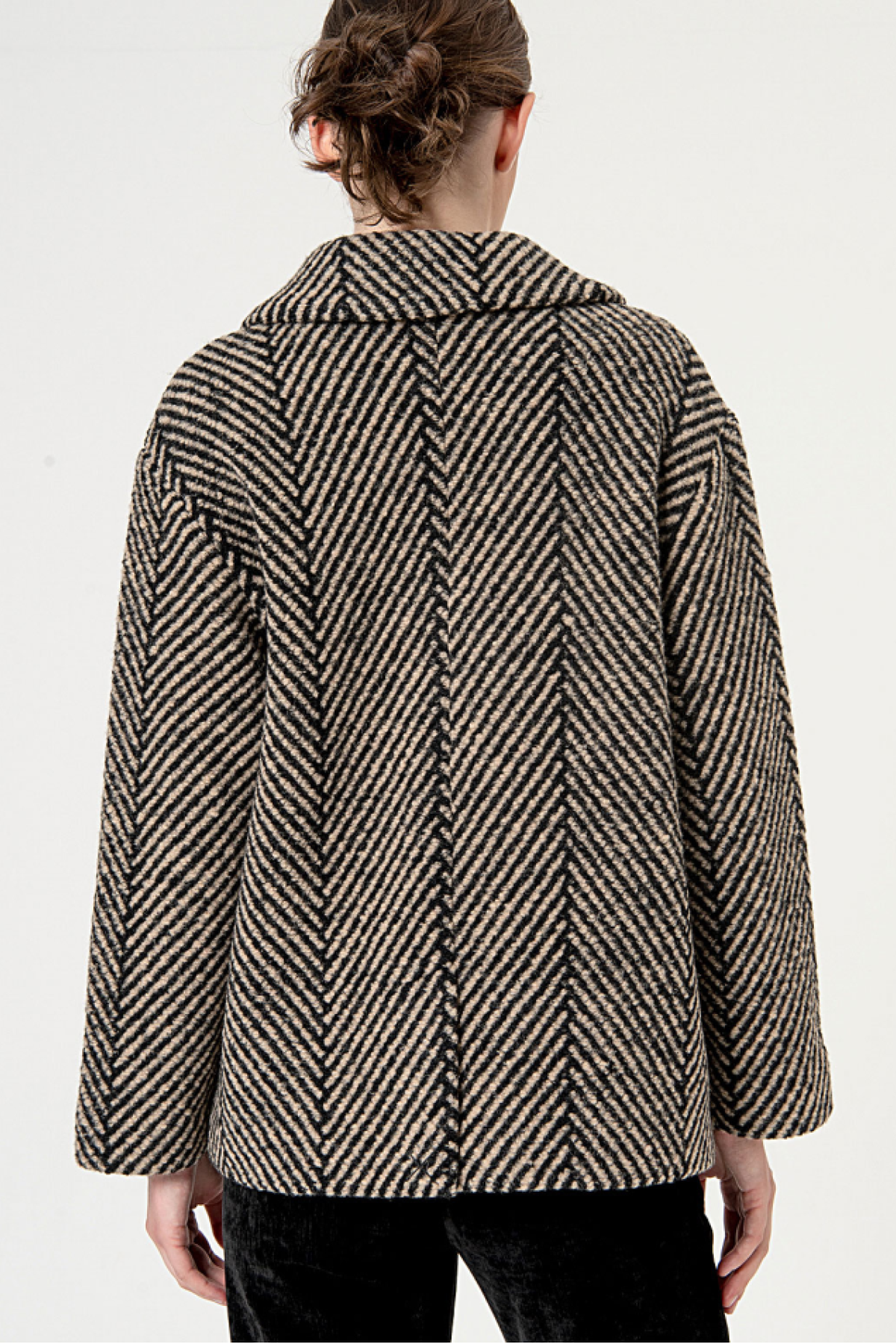 HERRINGBONE  JACKET