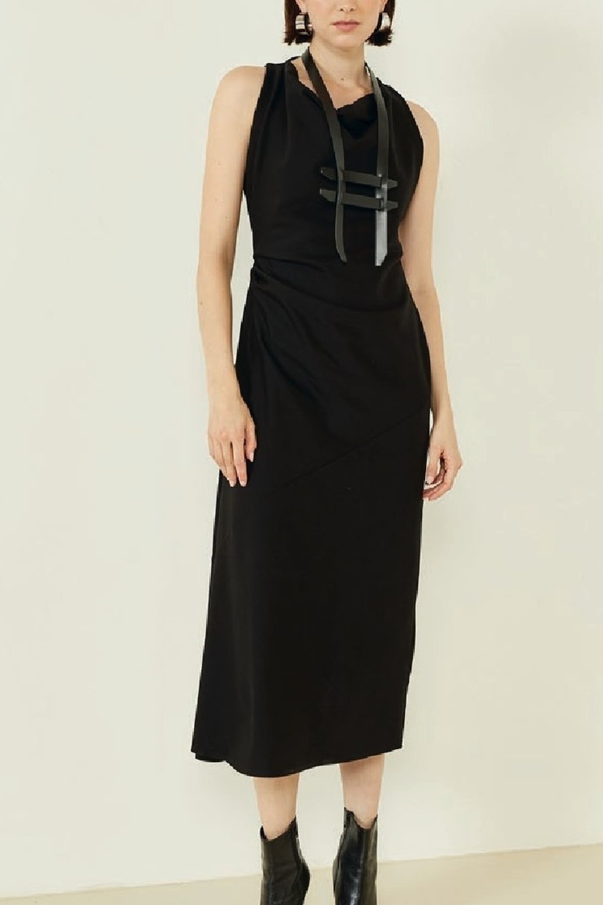 LONG PENCIL DRESS - BLACK