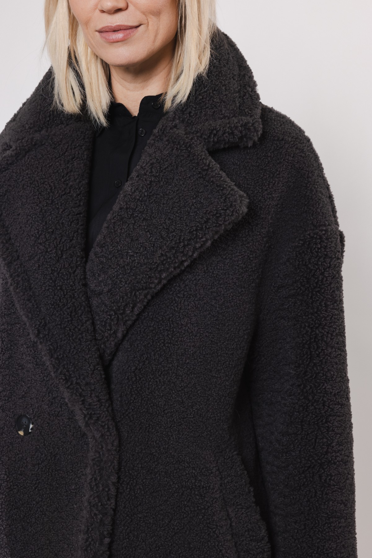 ECO FUR COAT - COZY AND COMFORTABLE - THREE COLORS - ECRU, DARK GREY AND CAMEL