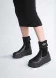 BLACK ANKLE BOOTS WITH WARM SOCK