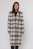 LONG  COAT IN A BEATIFUL CHECK PRINT